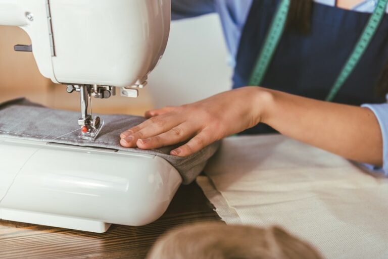 How Does a Sewing Machine Work? How Do You Troubleshoot Common Issues?