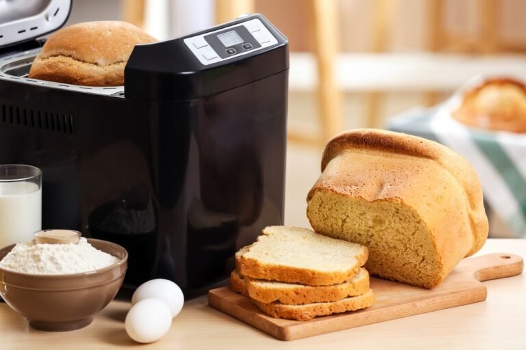 How Does a Bread Maker Work?