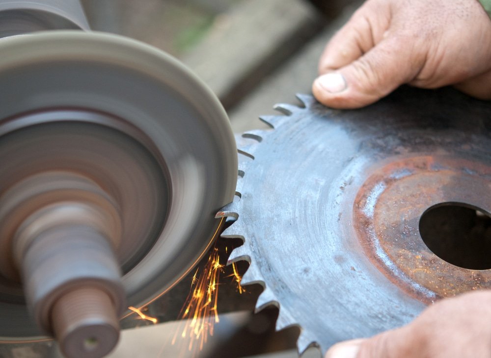 How to Sharpen a Circular Saw Blade