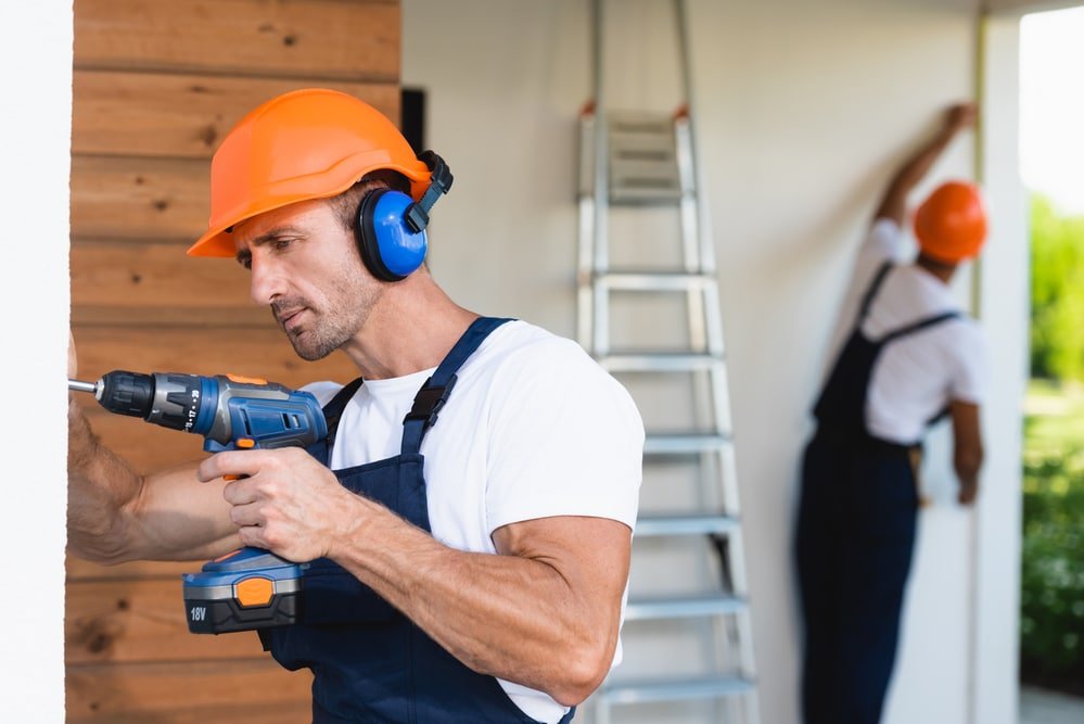 What Is an Electric Screwdriver