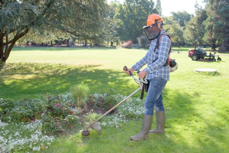 How to Use a Strimmer: Cutting Techniques for a Well-Kept Lawn