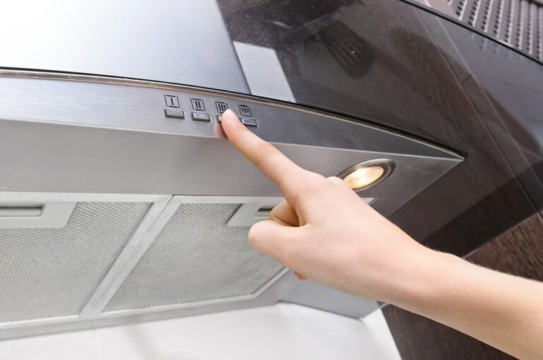 Cooking 101: What Is a Recirculating Cooker Hood?