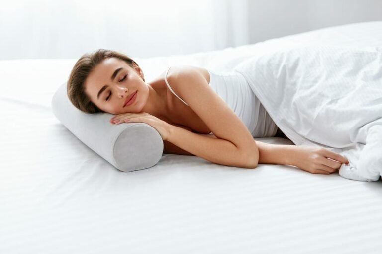 What Kind of Pillow Is Good For Neck Pain: 5 Things to Consider