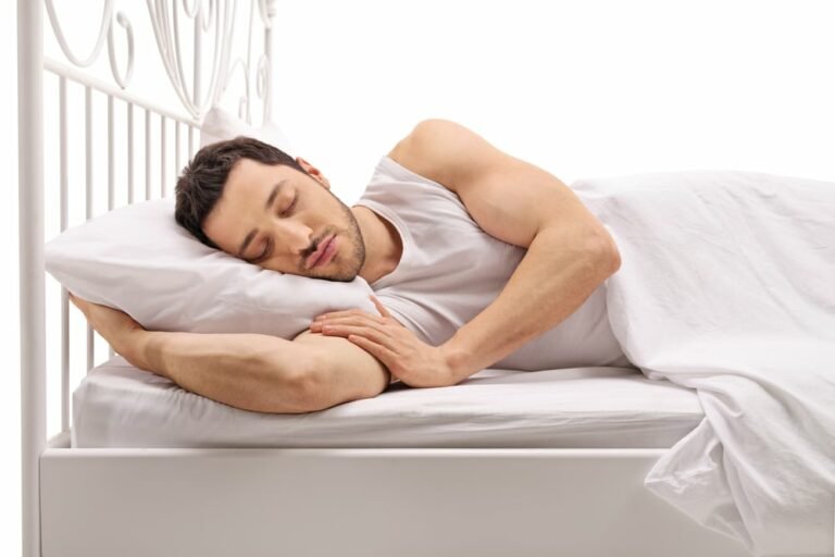 What Type of Mattress Is Best For a Side Sleeper: How to Choose a Quality Mattress