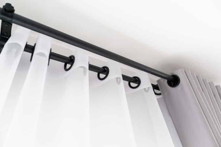 How to Hang Eyelet Curtains on a Pole: Top Tips!